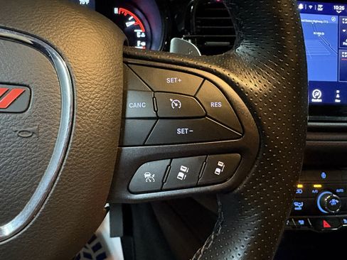 Used 2024 Dodge Durango GT RWD image 17