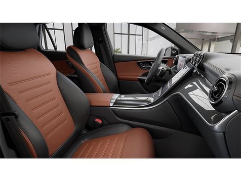 New 2026 Mercedes-Benz GLC 43 AMG 4MATIC image 4