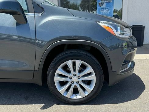 Used 2020 Chevrolet Trax Premier AWD/4WD image 4