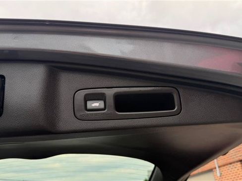 Used 2017 Honda CR-V EX-L image 12