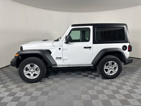 Used 2023 Jeep Wrangler Sport S image 6