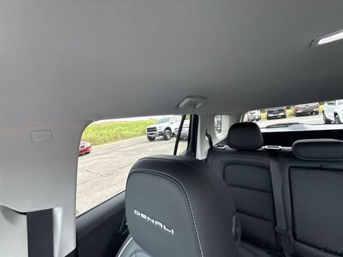 Used 2026 GMC Terrain Denali AWD/4WD image 10
