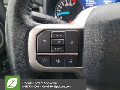 Used 2024 Ford Expedition XLT image 29