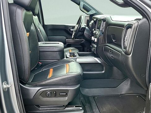 Used 2021 GMC Sierra 1500 AT4 w/ AT4 Premium Package AWD/4WD image 10