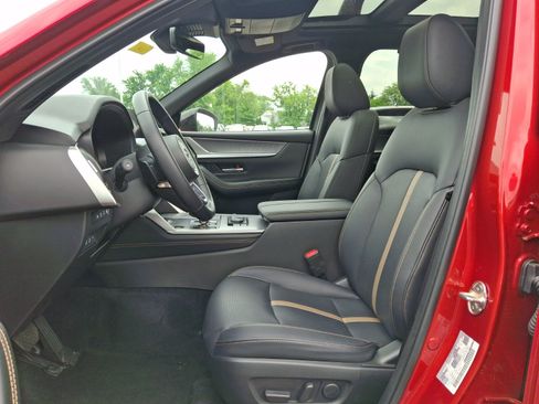 Certified 2025 MAZDA CX-70 Plug-In Hybrid w/ Premium Plus AWD/4WD image 14