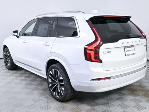 New 2026 Volvo XC90 B6 Ultra w/ Protection Package AWD/4WD image 3