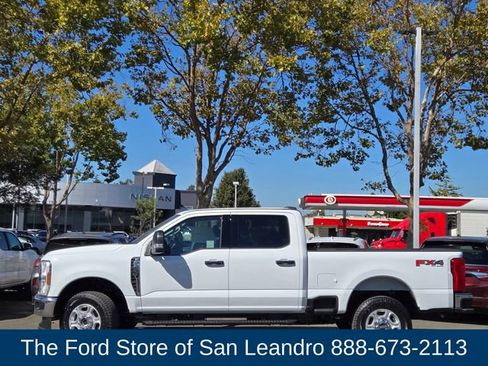 New 2026 Ford F250 XLT w/ FX4 Off-Road Package image 3