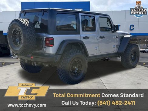 Used 2018 Jeep Wrangler Unlimited Rubicon w/ Steel Bumper Group image 5