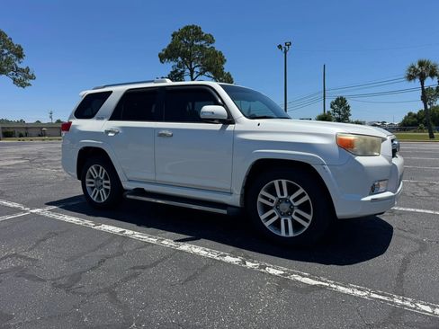 Used 2011 Toyota 4Runner Limited RWD image 4