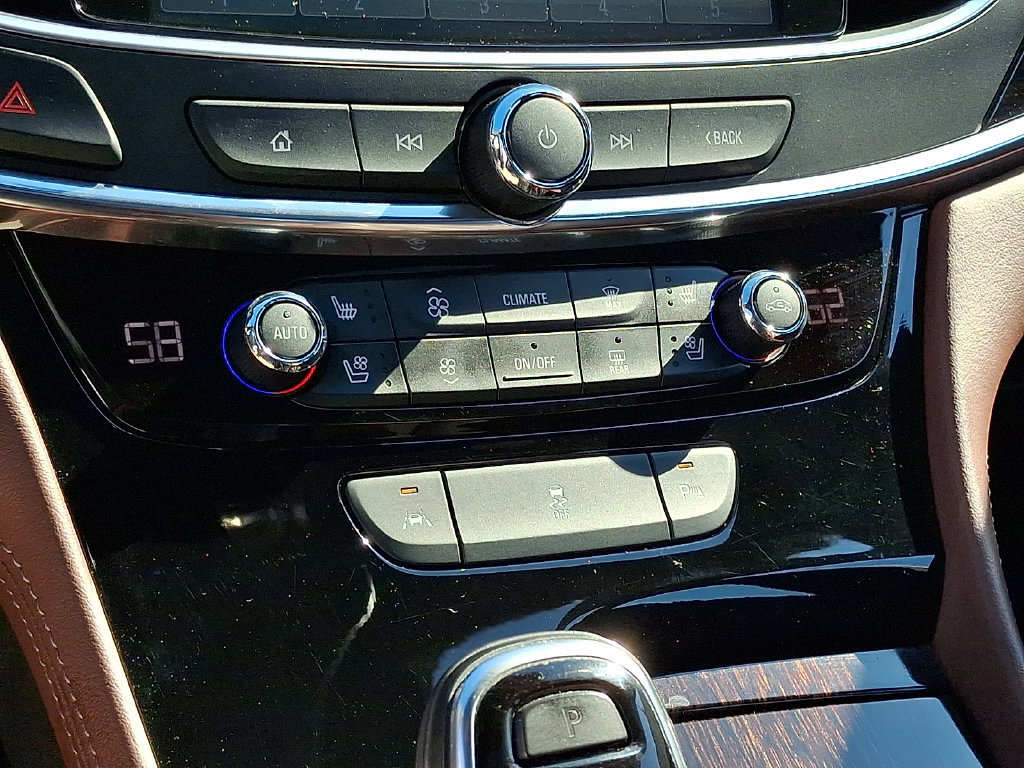 Used 2019 Buick LaCrosse Avenir FWD image 17