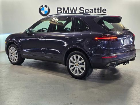 Used 2017 Porsche Cayenne image 4