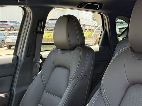 New 2025 MAZDA CX-5 Signature image 11