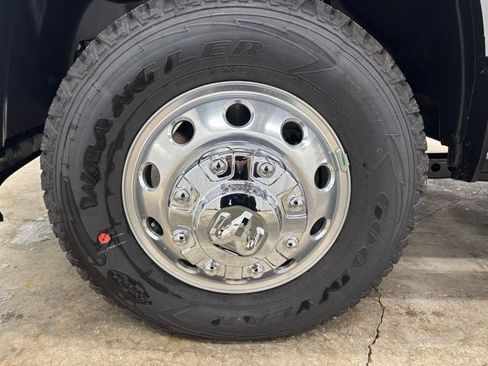 New 2026 RAM 3500 Tradesman AWD/4WD image 25