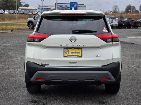 Used 2023 Nissan Rogue SV image 25
