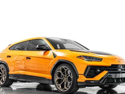 Used 2024 Lamborghini Urus Performante AWD/4WD image 36