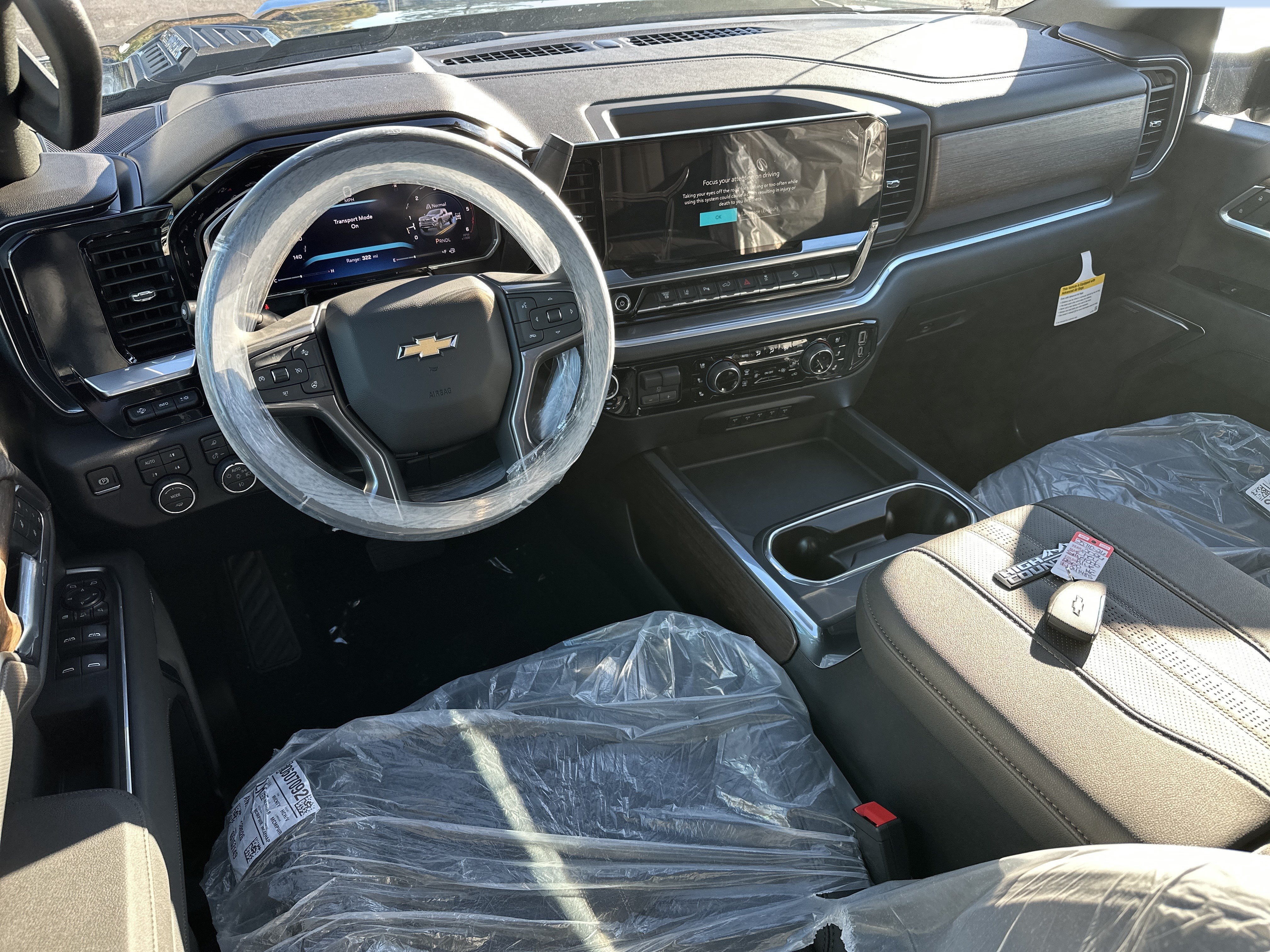 New 2026 Chevrolet Silverado 2500 High Country w/ High Country Premium Package AWD/4WD image 9