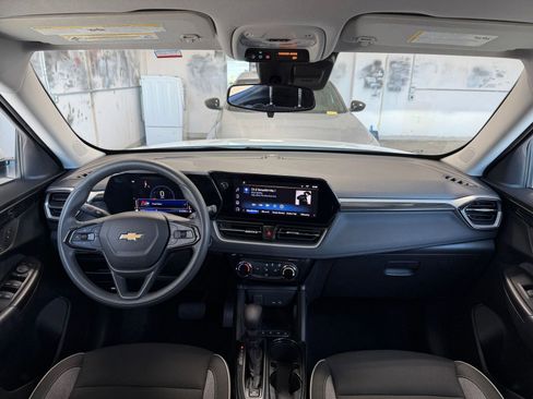 Used 2025 Chevrolet TrailBlazer LT image 31