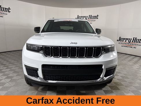 Used 2022 Jeep Grand Cherokee L Limited image 3