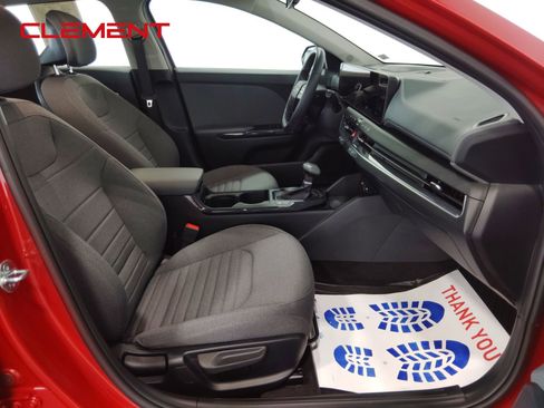 Used 2025 Kia K4 EX image 47