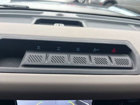 Used 2022 Ford Bronco Wildtrak image 17