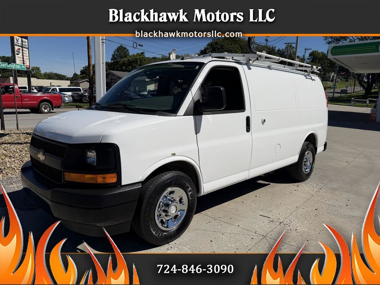 Used 2017 Chevrolet Express 2500 RWD image 1