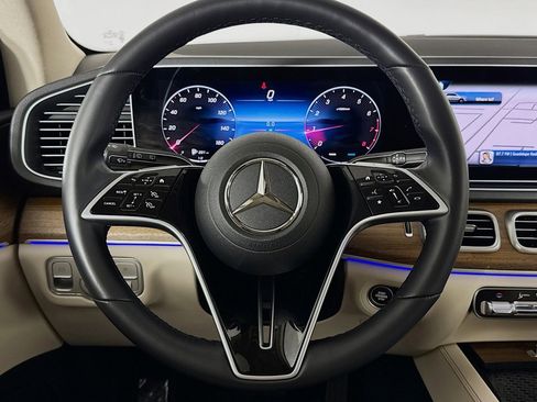 Certified 2025 Mercedes-Benz GLE 350 4MATIC image 18