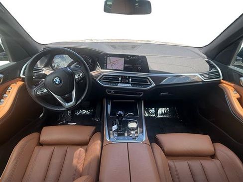 Used 2022 BMW X5 xDrive45e w/ Climate Comfort Package AWD/4WD image 12