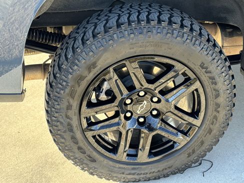 Used 2024 Chevrolet Silverado 1500 Custom w/ LPO, Dark Essentials Package image 12