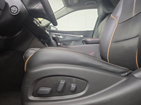 Used 2020 Chevrolet Impala Premier w/ Premier Convenience Package image 30