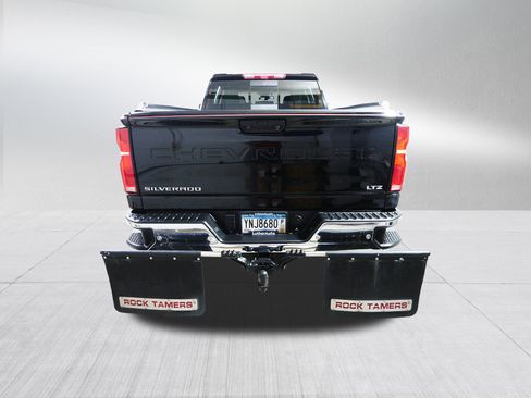 Used 2024 Chevrolet Silverado 3500 LTZ w/ LTZ Convenience Package AWD/4WD image 6