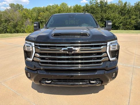 Used 2024 Chevrolet Silverado 2500 High Country w/ Midnight Edition AWD/4WD image 8