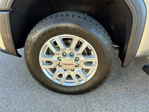 Used 2024 GMC Sierra 2500 SLT image 6
