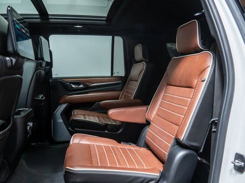 Used 2024 GMC Yukon XL Denali Ultimate image 27
