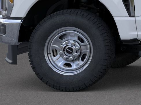 New 2026 Ford F350 XL w/ FX4 Off-Road Package AWD/4WD image 18