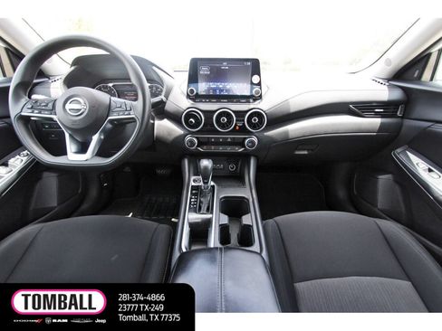 Used 2024 Nissan Sentra SV FWD image 10