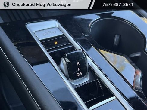 New 2026 Volkswagen Atlas Cross Sport SEL Premium R-Line image 43