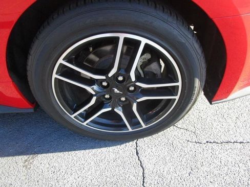 Used 2022 Ford Mustang Premium RWD image 9