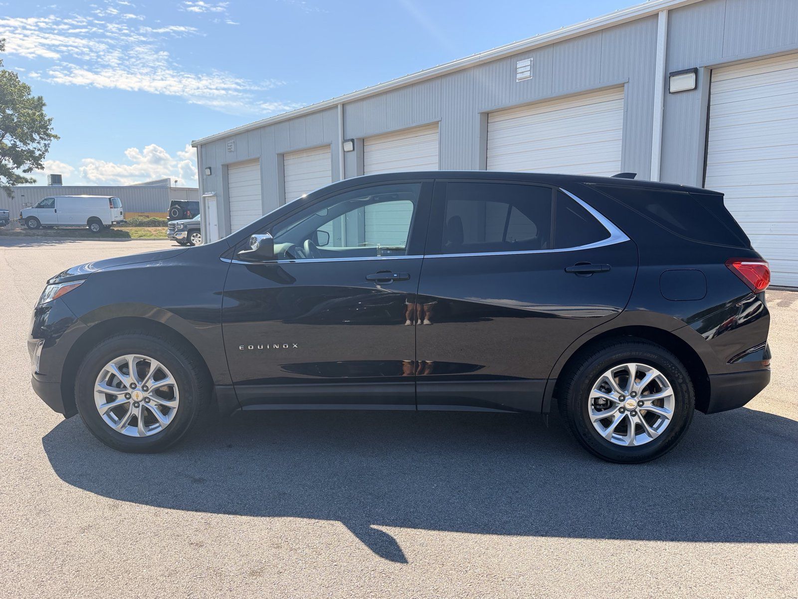Used 2020 Chevrolet Equinox LT FWD image 9