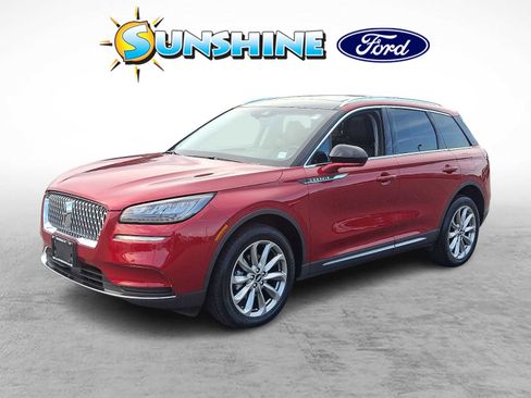 Used 2022 Lincoln Corsair AWD w/ Premium Package image 3