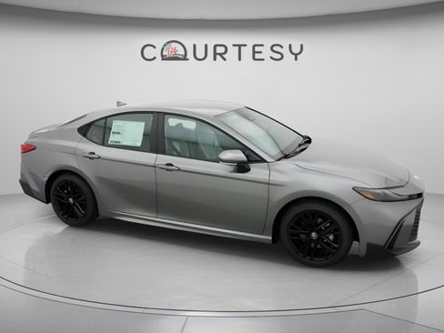 New 2026 Toyota Camry SE FWD image 23