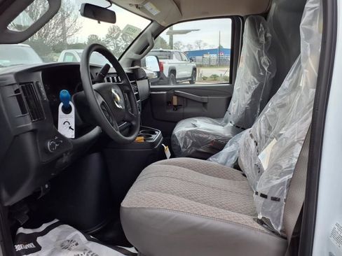 New 2025 Chevrolet Express 2500 w/ Driver Convenience Package image 18