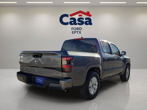 Used 2023 Nissan Frontier SV image 3