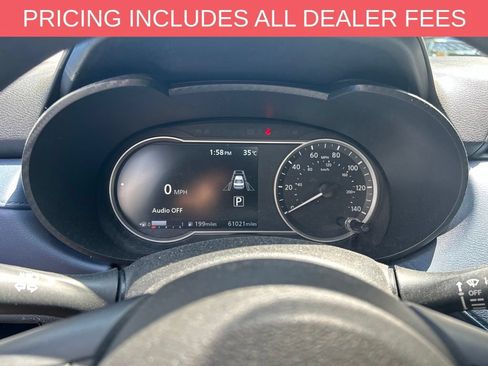 Used 2023 Nissan Versa SV FWD image 11