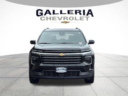 New 2026 Chevrolet Traverse LT w/ Driver Confidence Package FWD image 3