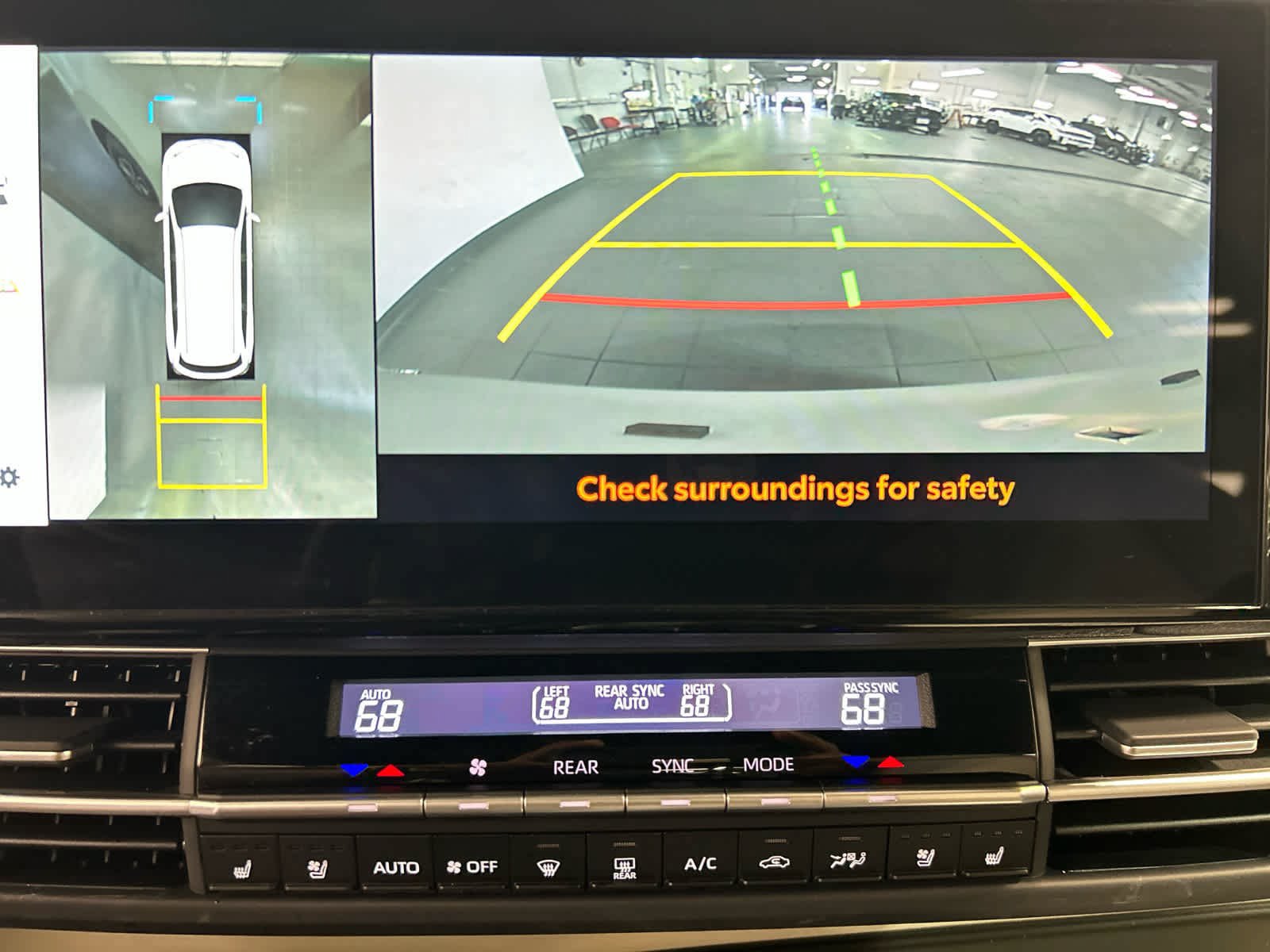 Used 2026 Toyota Sienna Platinum AWD/4WD image 5