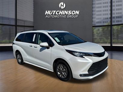 Used 2023 Toyota Sienna XLE