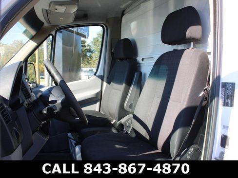 Used 2015 Freightliner Sprinter 3500 image 43