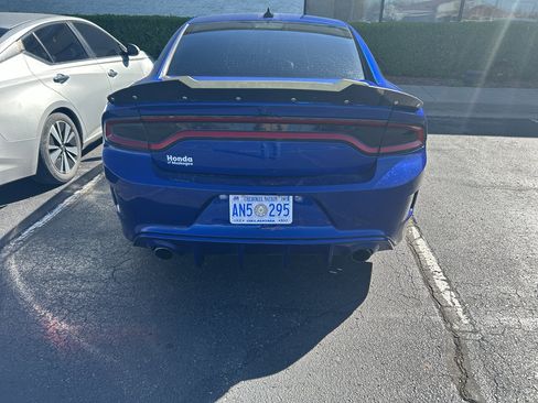 Used 2019 Dodge Charger Scat Pack w/ Technology Group image 5