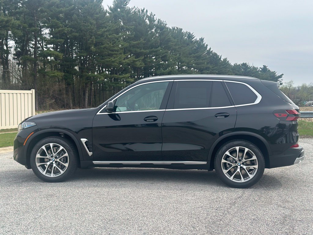 New 2026 BMW X5 xDrive40i w/ Premium Package AWD/4WD image 4