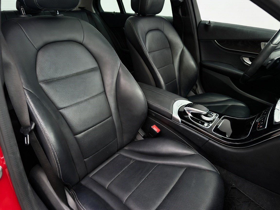 Used 2016 Mercedes-Benz C 300 4MATIC Sedan image 18